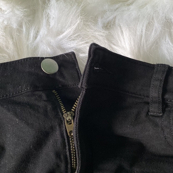 Low rise jeans shorts- Black - Picture 5 of 5